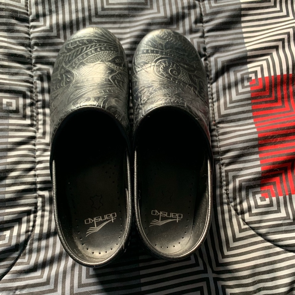 Women’s Dansko clogs
